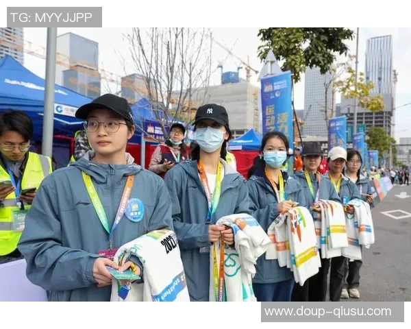 深圳二医护航十五运会足球赛事，完成零事端零兴奋剂事情